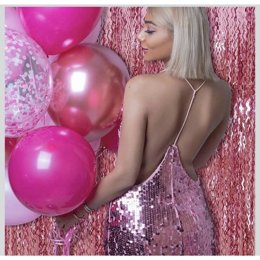 Unbranded pink streamers